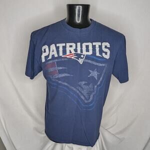 Majestic Apparel Men's Graphic Patriots T-shirt Men Blue XL